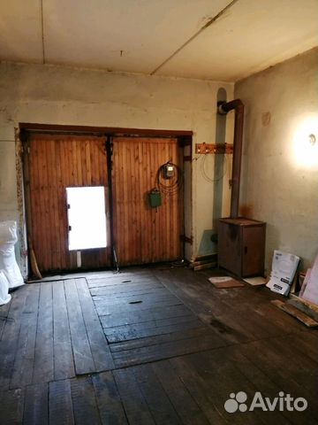 Гараж, > 30 м²