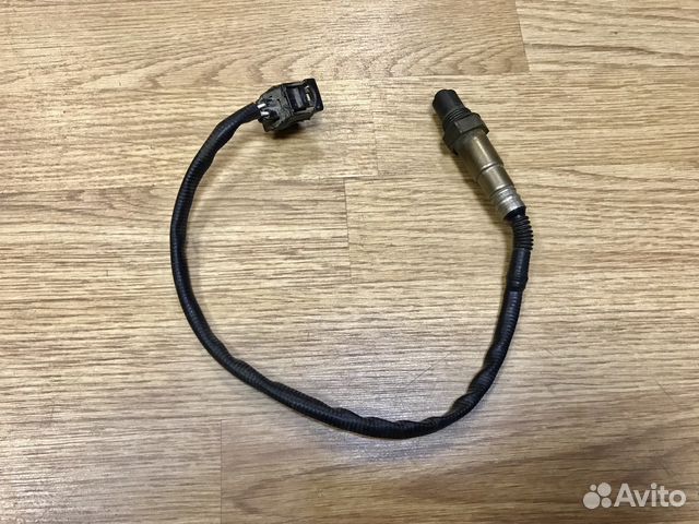 Лямбда-зонд правый Mercedes A0045420818 Лямбда-зонд правый Mercedes A0045420818