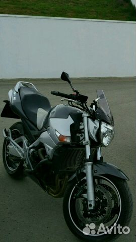 Suzuki GSR400