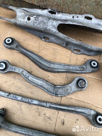 Комплект задних левых рычагов на мерседес w222
