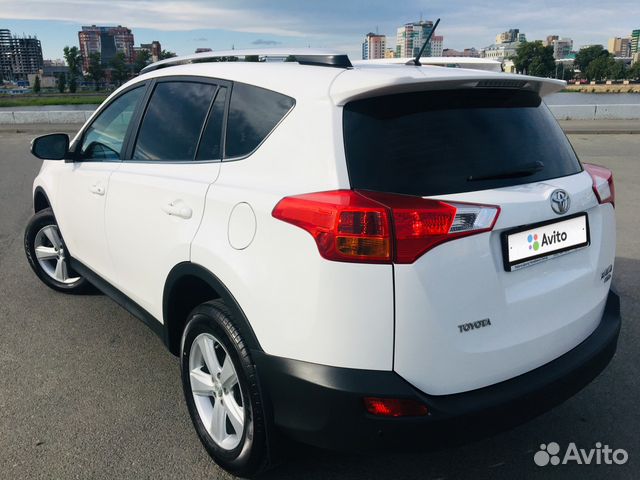 Toyota RAV4 2.2 AT, 2014, 13 200 км