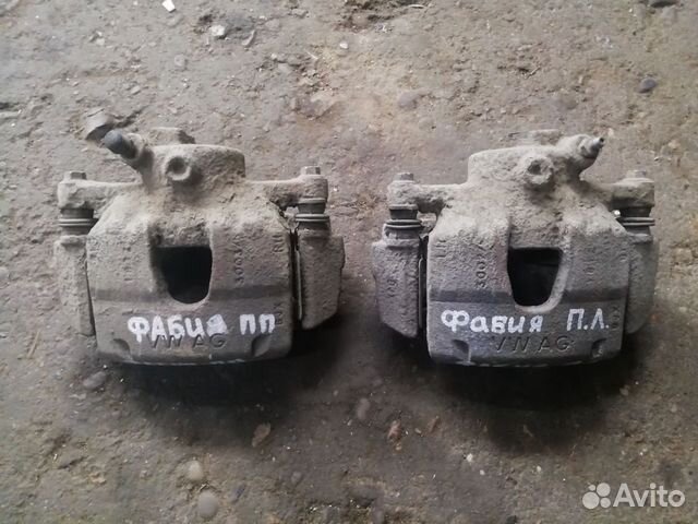 Skoda Fabia 2012 г Суппорт тормозной