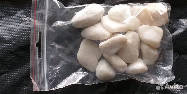 Белая мраморная крошка, галька, гравий, купершлак