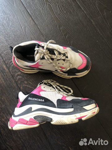 Кроссовки Balenciaga Triple s Кроссовки Balenciaga Triple s