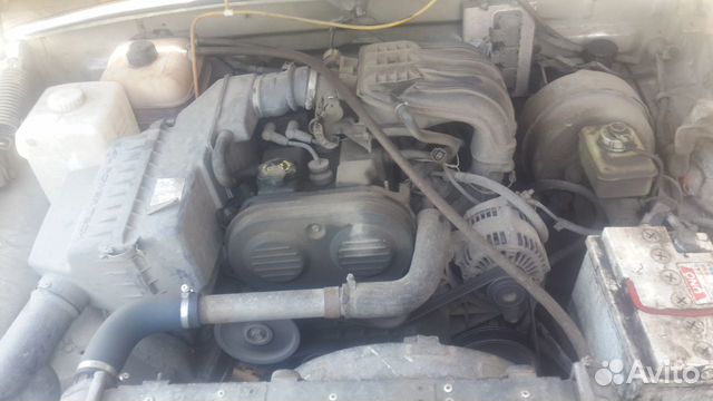 Двигатель Волга 31105 крайслер