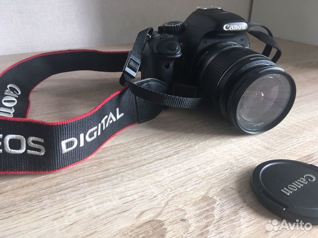Продам фотоаппарат Canon 550d + 18-55, очень мален