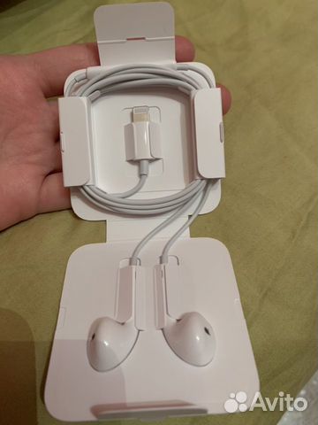 Новые наушники EarPods apple с Lightning(чек) Новые наушники EarPods apple с Lightning(чек)