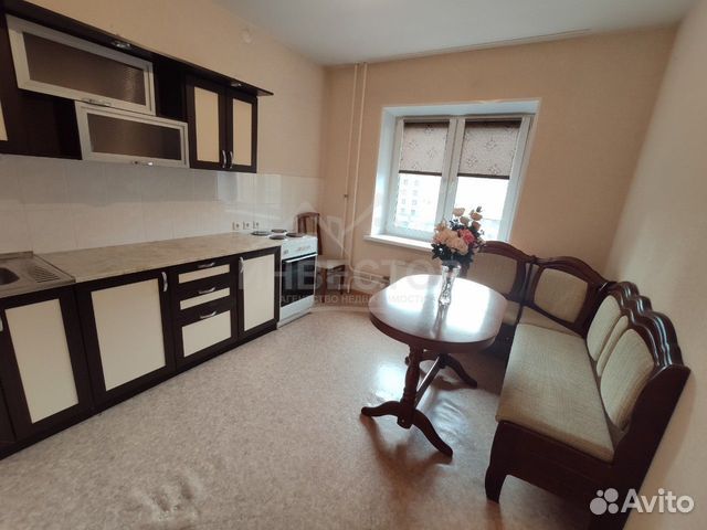1-к квартира, 40 м², 5/10 эт. 1-к квартира, 40 м², 5/10 эт.