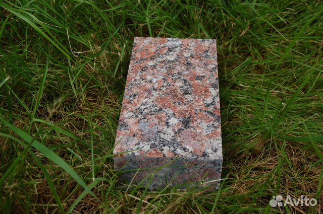 Брусчатка гранитная термо 20х10х5см, Капустинское Брусчатка гранитная термо 20х10х5см, Капустинское
