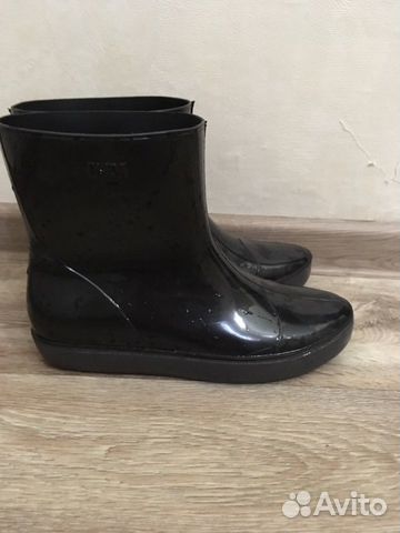 Резиновые сапоги