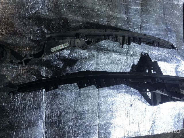 Кронштейн переднего крыла бмв X5 E70 BMW лев прав