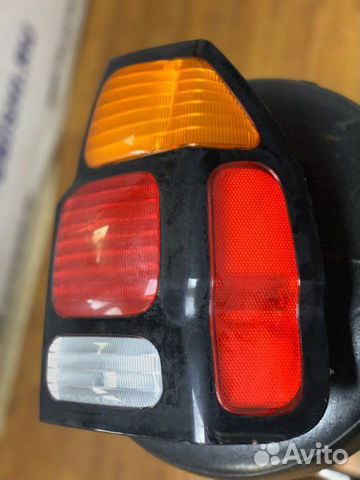Фонарь В крыло задний правый Mitsubishi Pajero