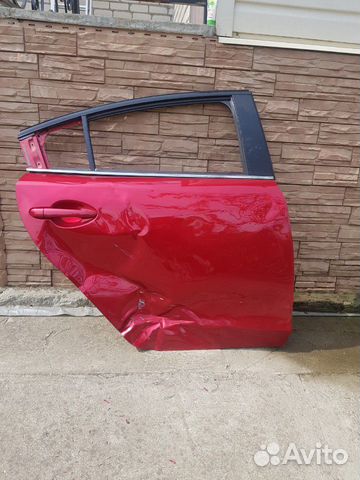 Задняя правая дверь Mazda 6 gj