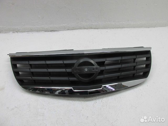 Решетка радиатора Nissan Almera Classic