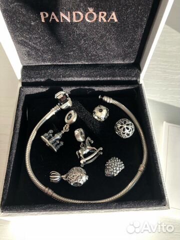 Браслет Pandora 18 см с шестью шармами