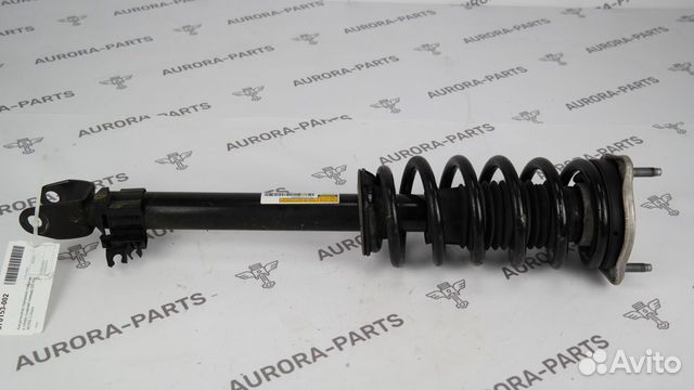 Амортизатор передний Mercedes C-Klasse W205 2014 Амортизатор передний Mercedes C-Klasse W205 2014