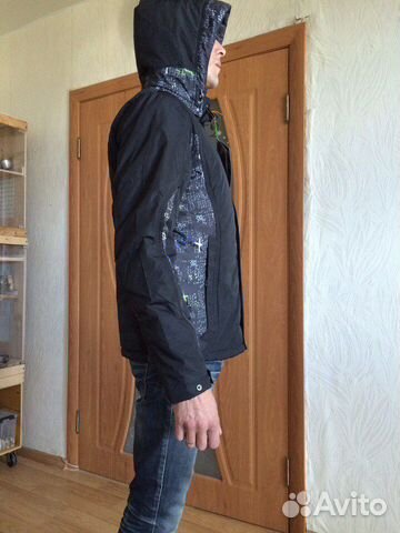 Мужская демисезонная куртка, хороший бренд WHS Мужская демисезонная куртка, хороший бренд WHS