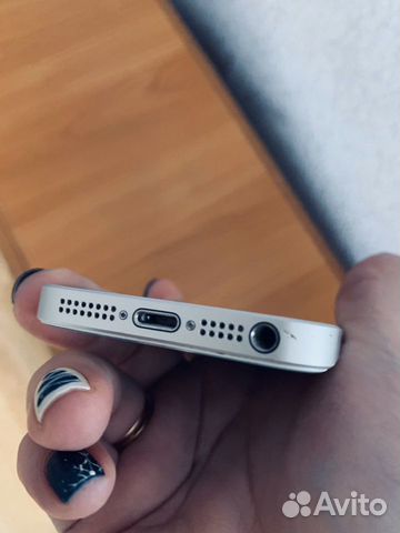 Телефон iPhone