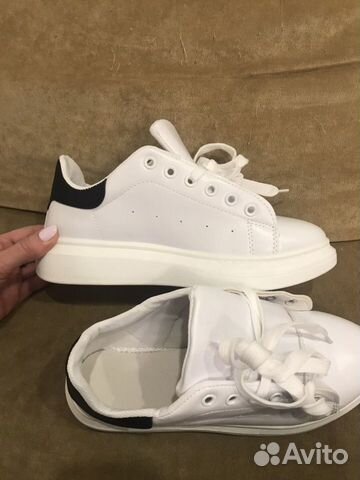 Кроссовки новые белые 37 размер