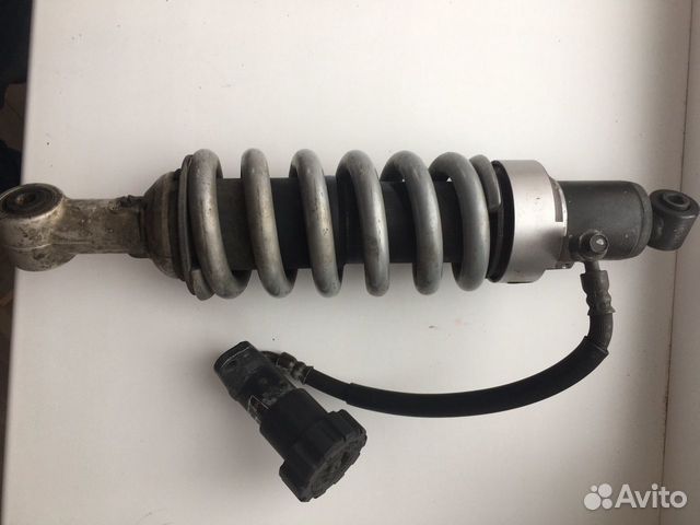 Задний амортизатор мотоцикла BMW R1200RT