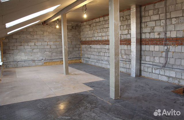 Своб. планировка, 96 м², 3/3 эт.