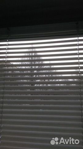 Жалюзи пласт. белые.новые ширина 50 см;