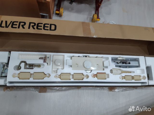 Двухфантурная вязальная машина Silver Reed 280/260 Двухфантурная вязальная машина Silver Reed 280/260