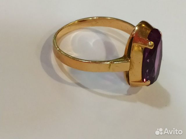 Золотое кольцо с александритом