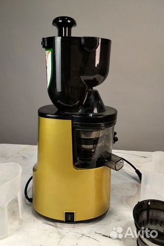 Соковыжималка Hurakan HKN-CS600L (новая)