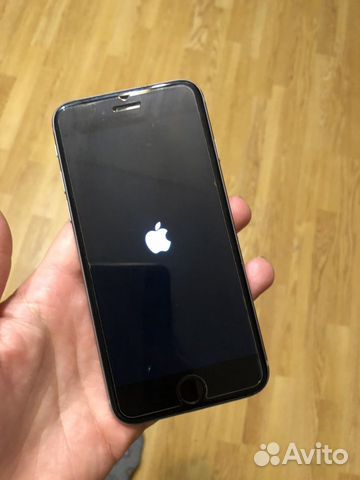 Телефон iPhone