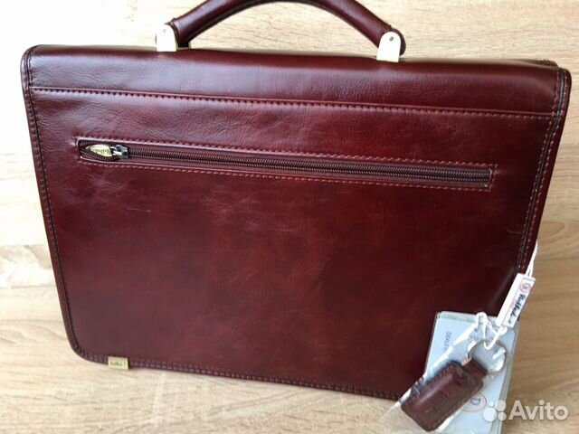 Мужской портфель из натуральной кожи Мужской портфель из натуральной кожи