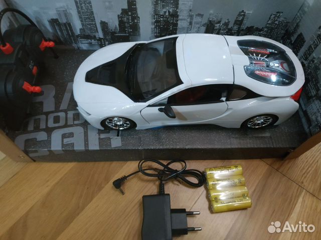Машина на пульте BMW I8 спорт, двери,аккумул.1:12 Машина на пульте BMW I8 спорт, двери,аккумул.1:12