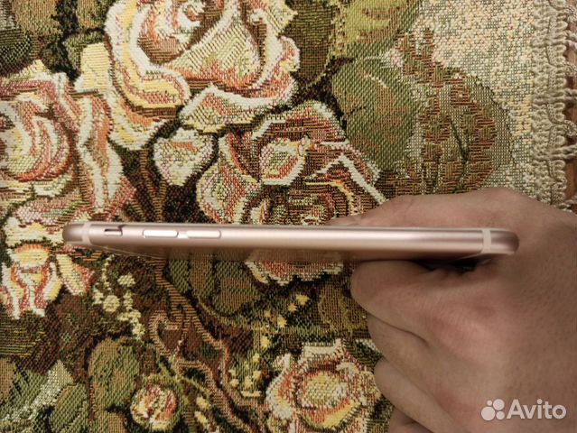 Телефон iPhone