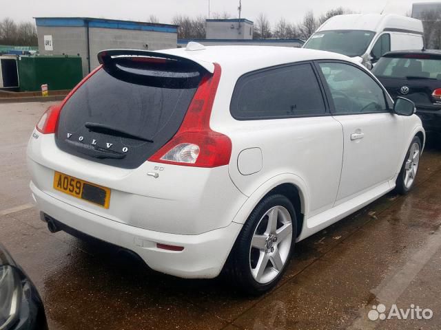 В разборе Volvo C30