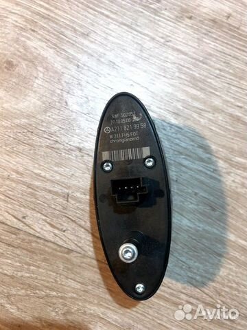Кнопка стеклоподъемника Mercedes w211 2118219958 Кнопка стеклоподъемника Mercedes w211 2118219958