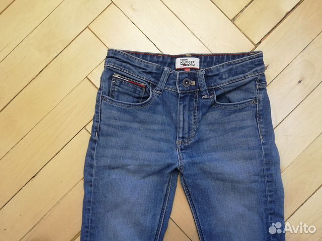 Брюки, джинсы Tommi Hilfiger р.128