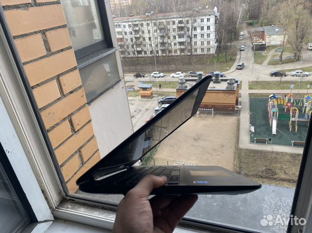 Asus хороший рабочий ноутбук на i3 Asus хороший рабочий ноутбук на i3