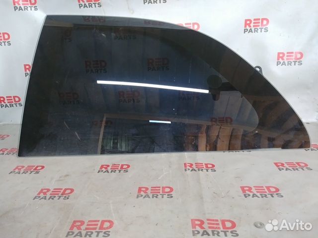 Стекло боковое заднее Додж Караван 01-07 Стекло боковое заднее Додж Караван 01-07