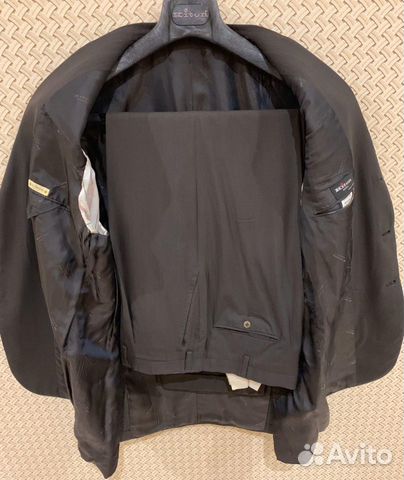 Костюм Kiton оригинал размер 56 Костюм Kiton оригинал размер 56