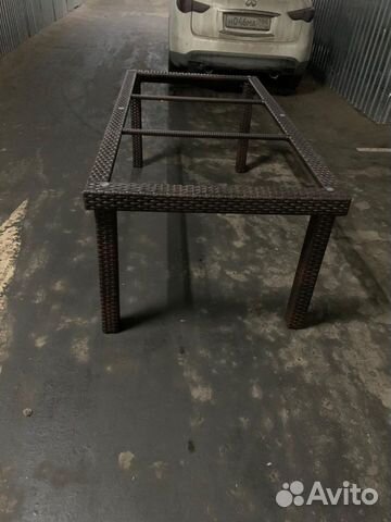 Стол большой новый ротанг искусственный Стол большой новый ротанг искусственный