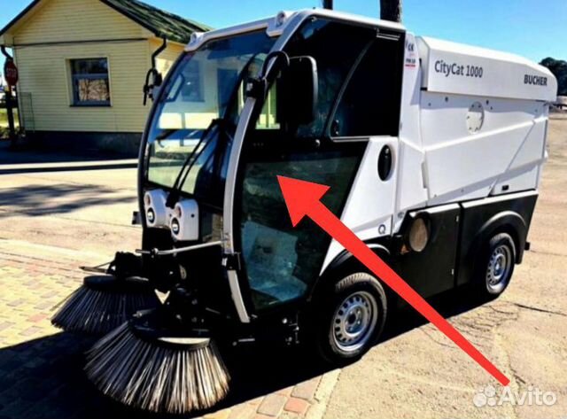 Стекло дверное левое для Bucher CityCat 1000 Стекло дверное левое для Bucher CityCat 1000