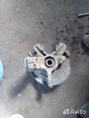 Поворотный кулак передний Volkswagen Polo(Поло) Поворотный кулак передний Volkswagen Polo(Поло)