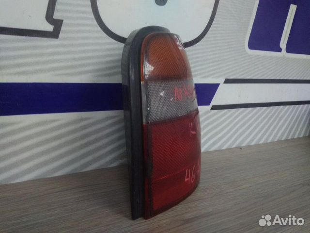 Фонарь задний задний правый Nissan March K11