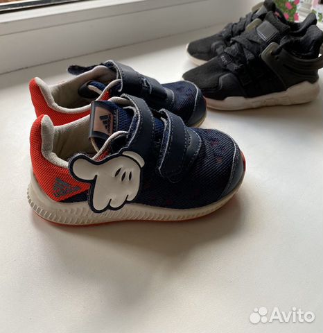 Детские кроссовки adidas Disney Детские кроссовки adidas Disney