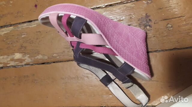 Босоножки на танкетке нат кожа Босоножки на танкетке нат кожа