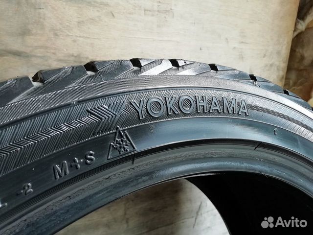 255 40 19 Yokohama Зимняя шина бу