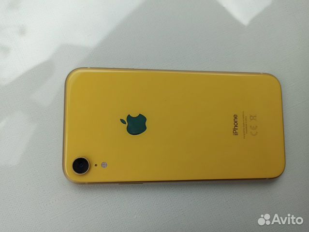 Телефон iPhone XR 128