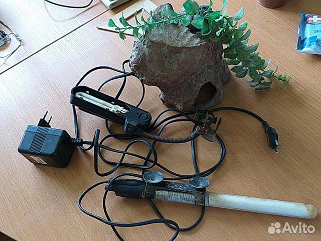 Для аквариума лампа, нагреватель