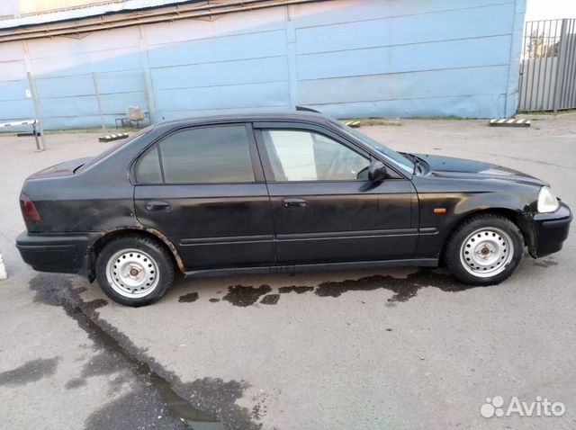 Honda Civic 1.5 МТ, 1997, битый, 315 000 км Honda Civic 1.5 МТ, 1997, битый, 315 000 км