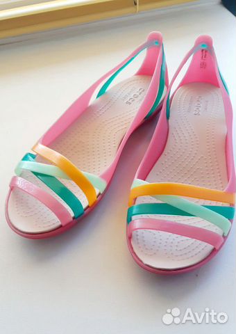 Босоножки Crocs Isabella W7 Босоножки Crocs Isabella W7
